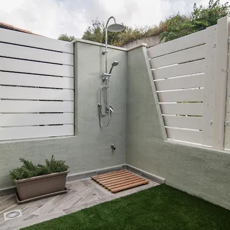 Apartment Leaf House Casa Vacanze *