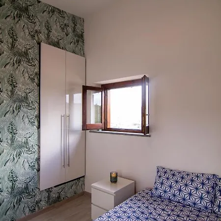 Leaf House Casa Vacanze *